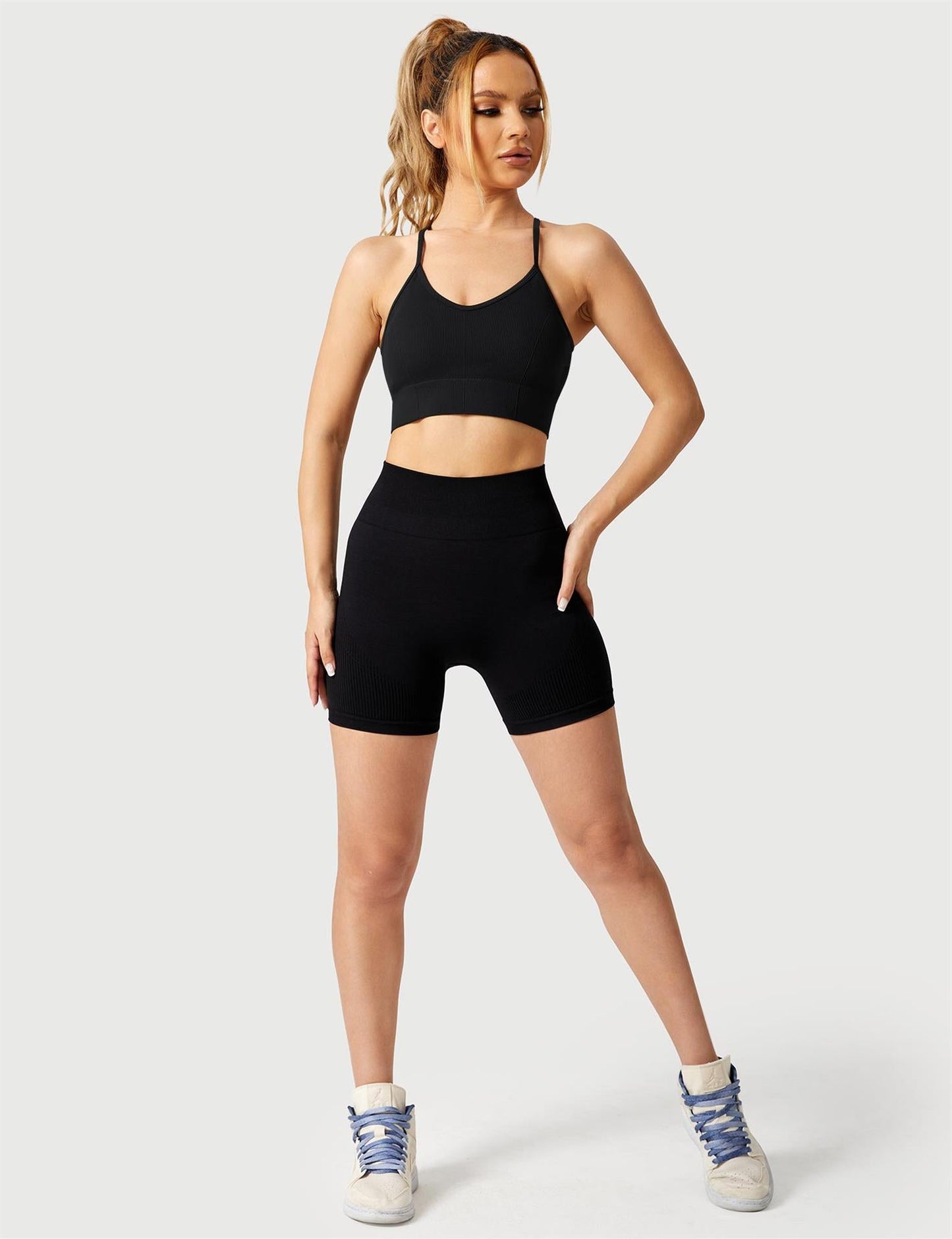 Tebeary Wawn Sports Bra