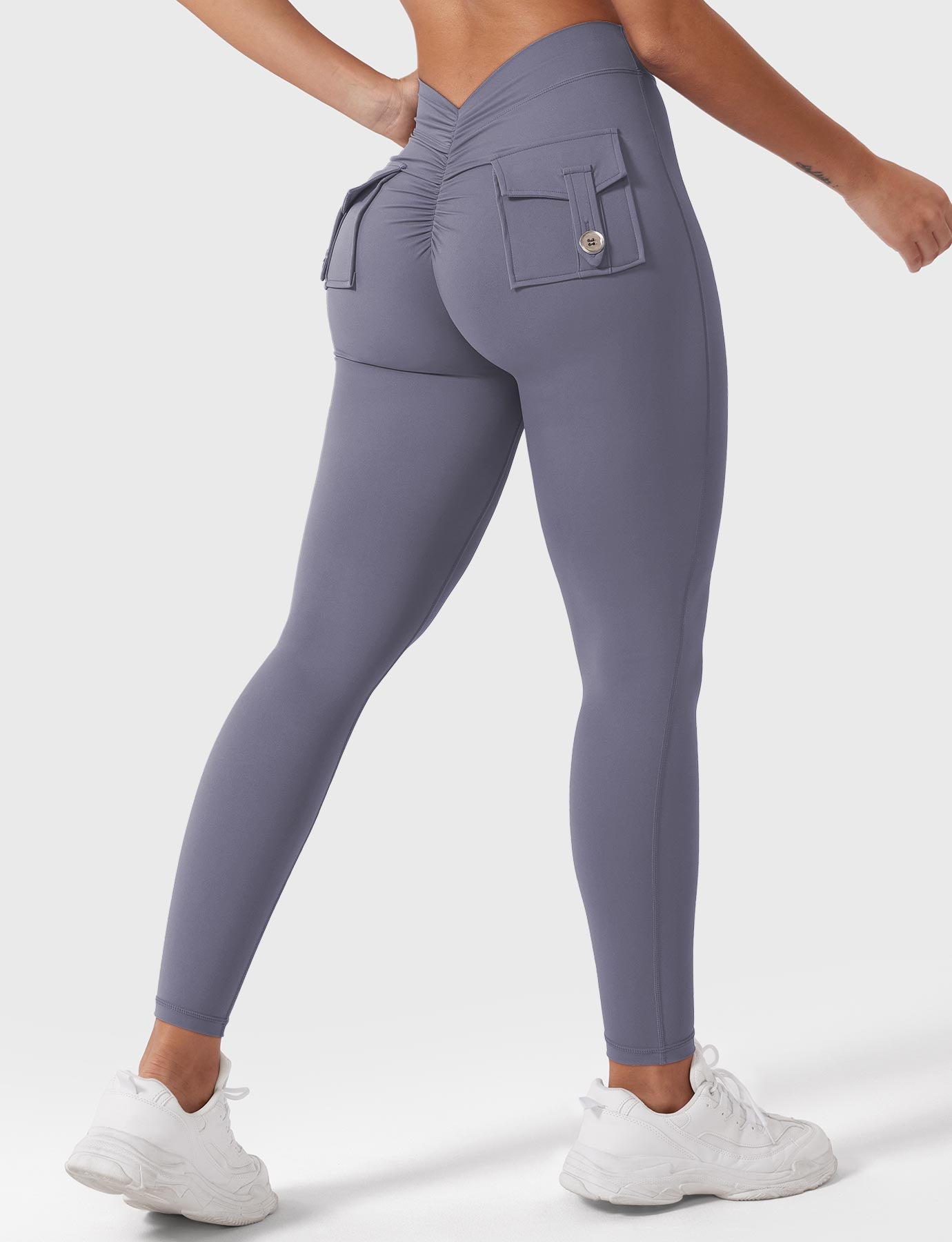Tebeary V-Back Charm Leggings