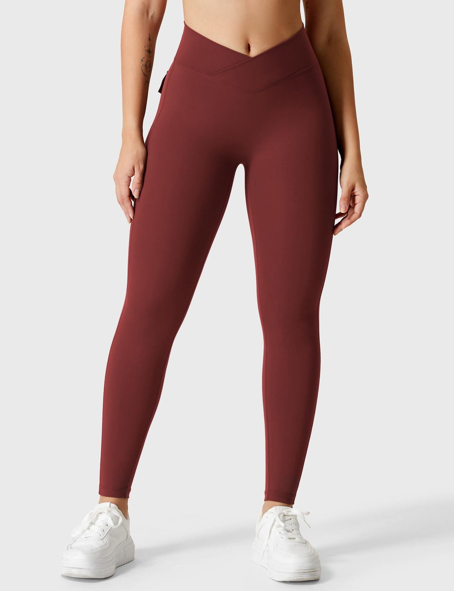 Tebeary V-waistband Charm Leggings