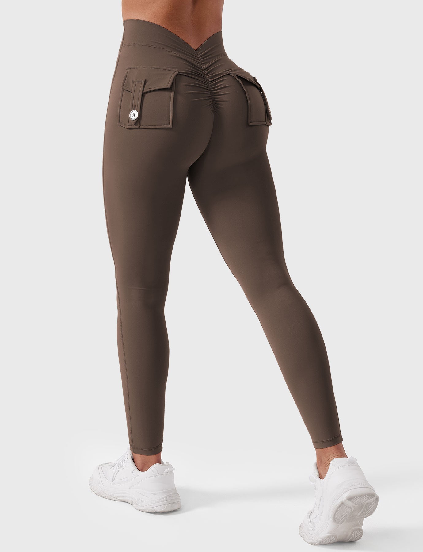 Tebeary V-Back Charm Leggings