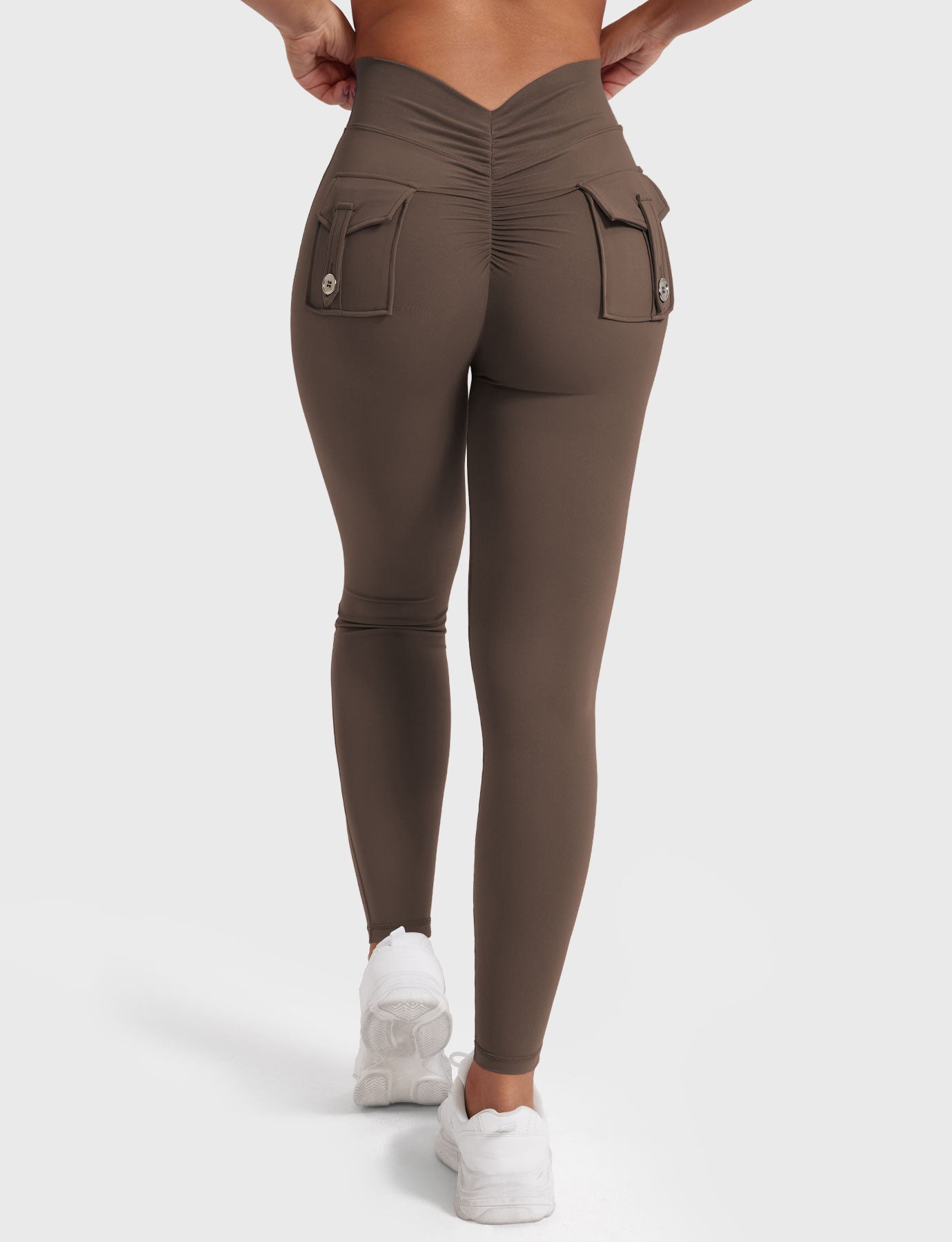 Tebeary V-Back Charm Leggings