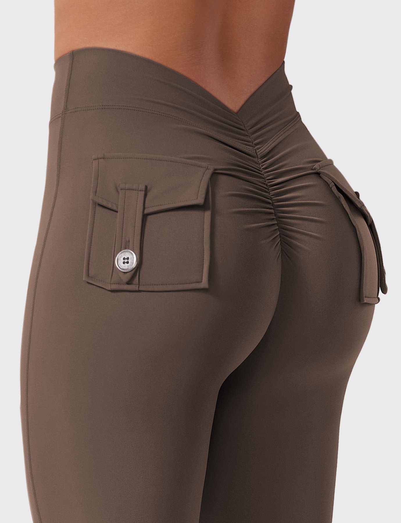 Tebeary V-Back Charm Leggings