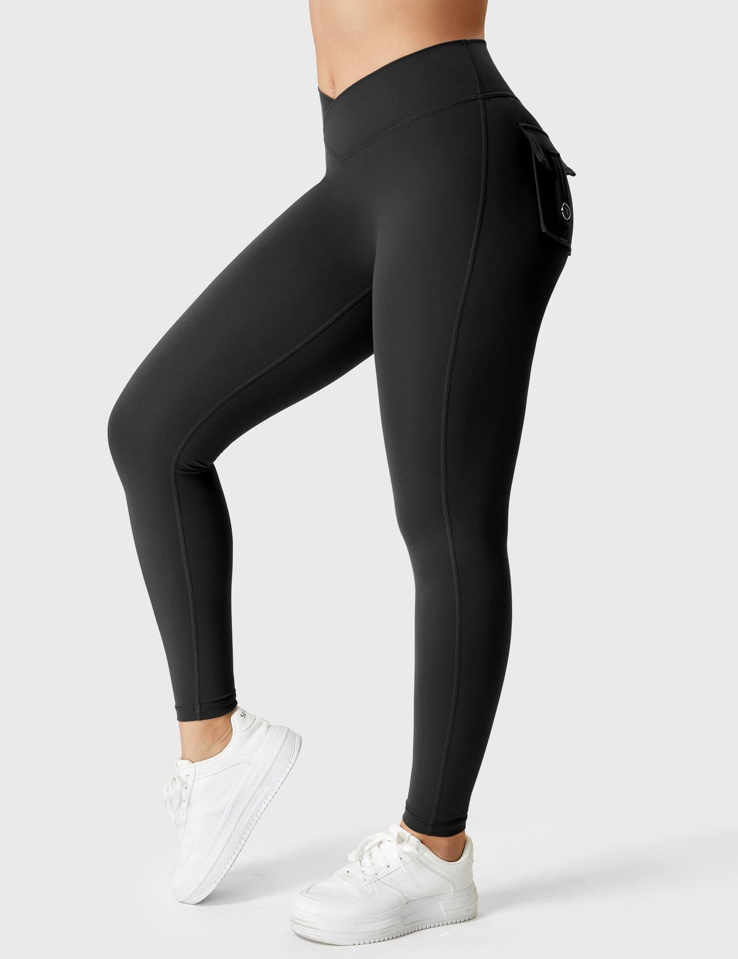 Tebeary V-waistband Charm Leggings