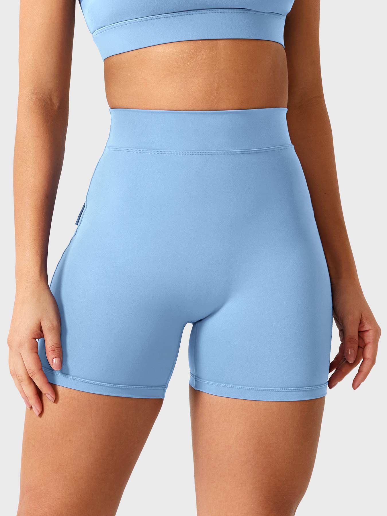 Tebeary V-Back Charm Shorts